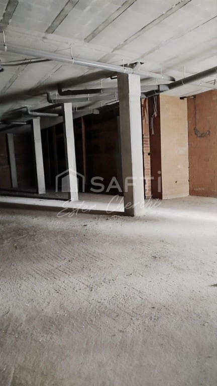 Erhverv til salg i Ames - € 119.000 (Ref: 9777953)