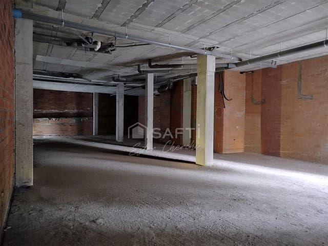 Erhverv til salg i Ames - € 119.000 (Ref: 9777953)