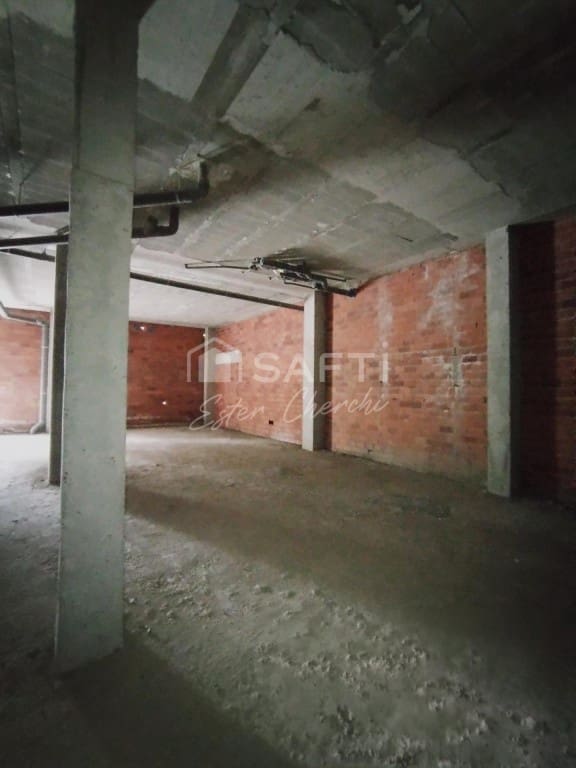 Erhverv til salg i Ames - € 119.000 (Ref: 9777953)