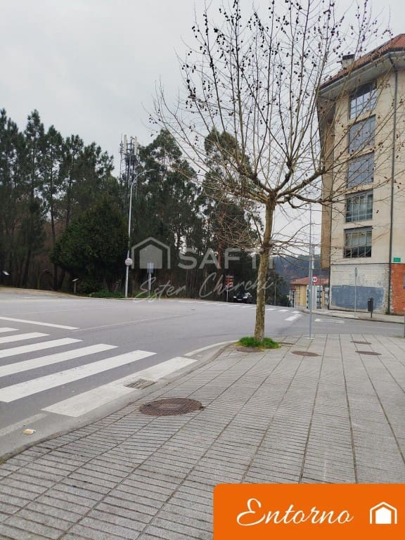 Erhverv til salg i Ames - € 119.000 (Ref: 9777953)