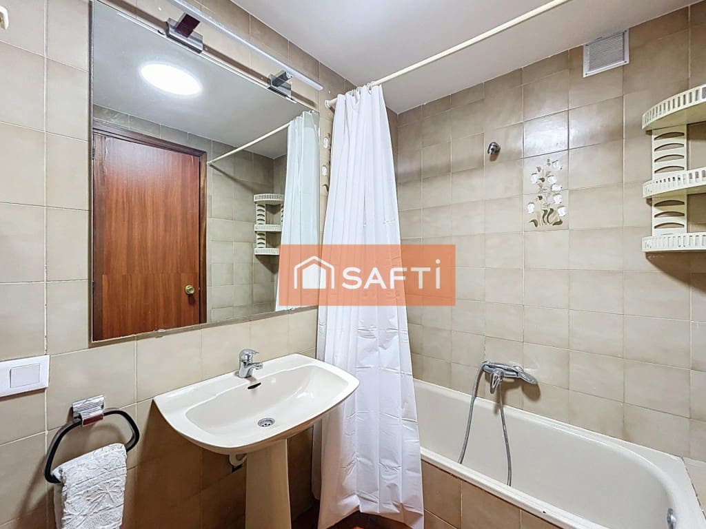 3 makuuhuone Huoneisto myytävänä paikassa Vilafranca del Penedes - 197 000 € (Ref: 9780429)