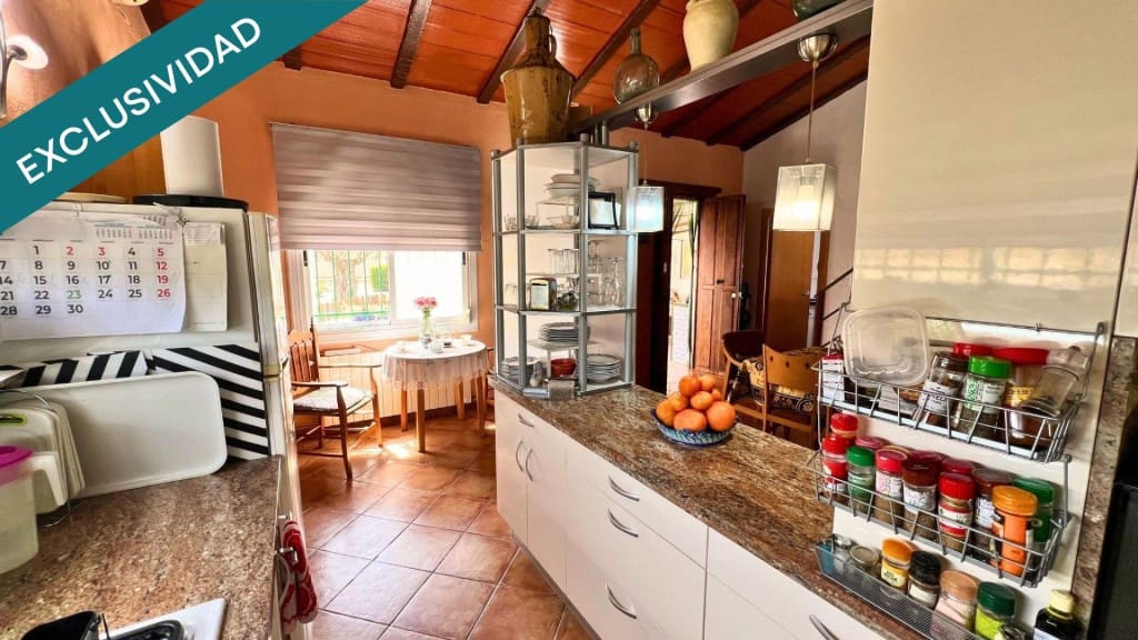 5 sypialnia Finka/Dom wiejski na sprzedaż w Onil z basenem garażem - 330 000 € (Ref: 9780431)