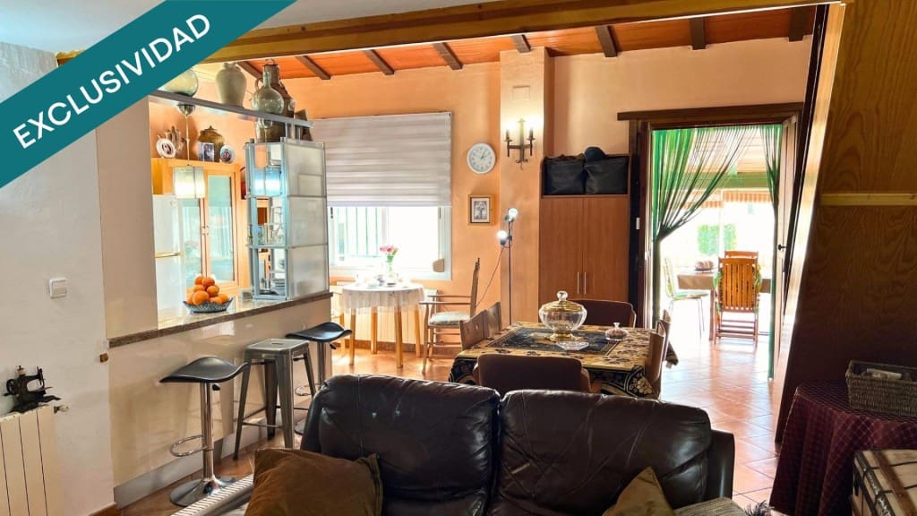 5 sypialnia Finka/Dom wiejski na sprzedaż w Onil z basenem garażem - 330 000 € (Ref: 9780431)