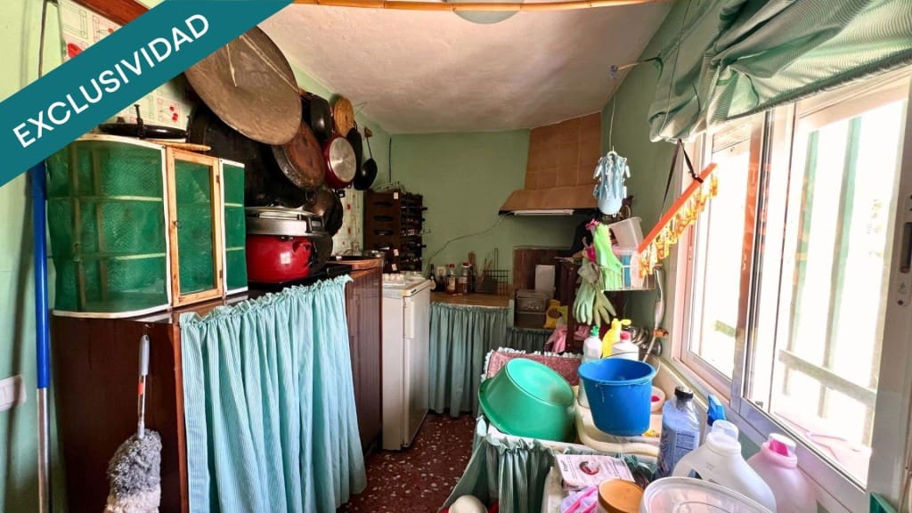 5 sypialnia Finka/Dom wiejski na sprzedaż w Onil z basenem garażem - 330 000 € (Ref: 9780431)