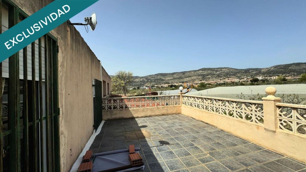 5 sypialnia Finka/Dom wiejski na sprzedaż w Onil z basenem garażem - 330 000 € (Ref: 9780431)