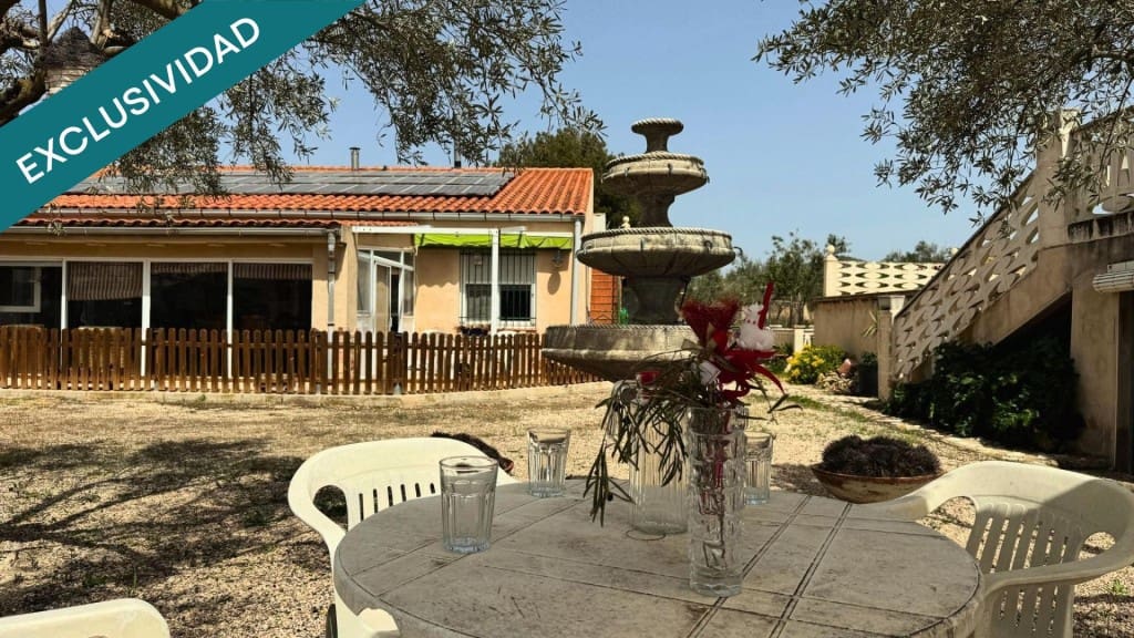 5 sypialnia Finka/Dom wiejski na sprzedaż w Onil z basenem garażem - 330 000 € (Ref: 9780431)