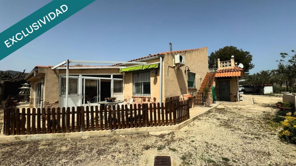 5 sypialnia Finka/Dom wiejski na sprzedaż w Onil z basenem garażem - 330 000 € (Ref: 9780431)