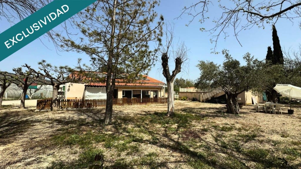 5 sypialnia Finka/Dom wiejski na sprzedaż w Onil z basenem garażem - 330 000 € (Ref: 9780431)