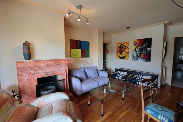 3 soveværelse Lejlighed til salg i Villafranca del Bierzo med swimmingpool - € 137.000 (Ref: 9780432)