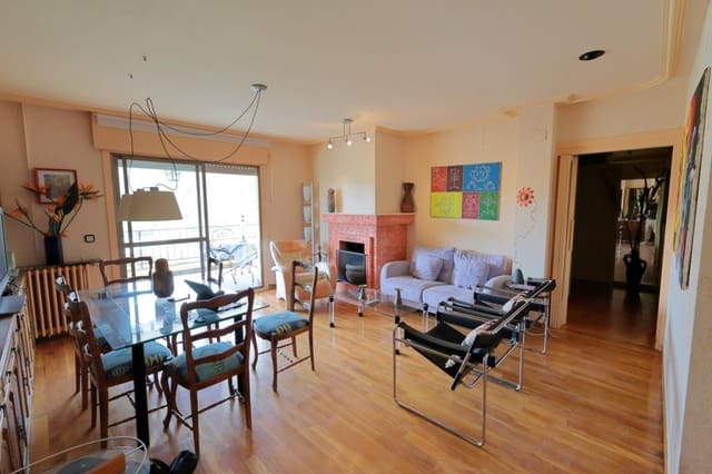 3 soveværelse Lejlighed til salg i Villafranca del Bierzo med swimmingpool - € 137.000 (Ref: 9780432)