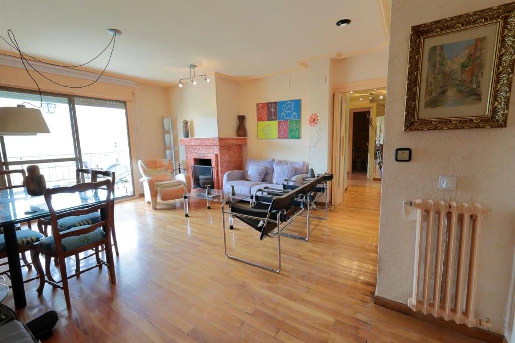 3 soveværelse Lejlighed til salg i Villafranca del Bierzo med swimmingpool - € 137.000 (Ref: 9780432)