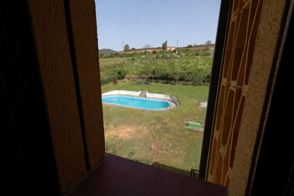 3 soveværelse Lejlighed til salg i Villafranca del Bierzo med swimmingpool - € 137.000 (Ref: 9780432)