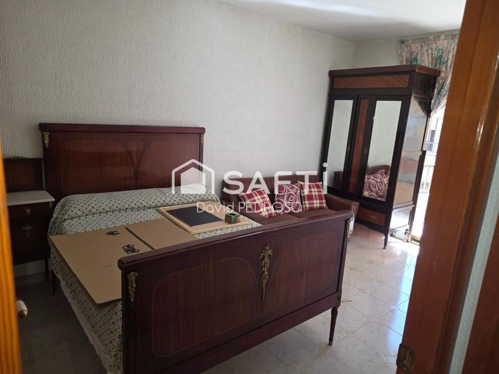 4 makuuhuone Huvila myytävänä paikassa Sant Carles de la Rapita mukana 
autotalli - 298 000 € (Ref: 9783183)