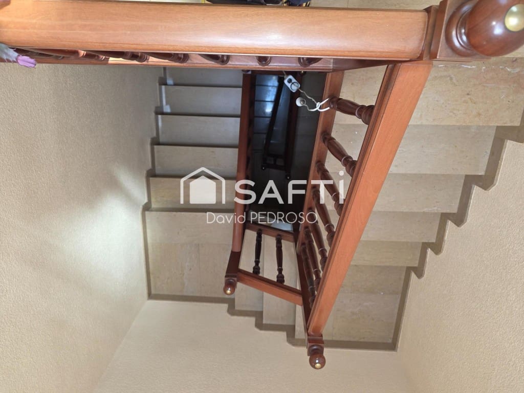 4 makuuhuone Huvila myytävänä paikassa Sant Carles de la Rapita mukana 
autotalli - 298 000 € (Ref: 9783183)