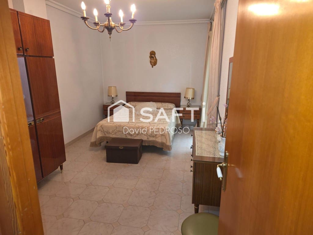 4 makuuhuone Huvila myytävänä paikassa Sant Carles de la Rapita mukana 
autotalli - 298 000 € (Ref: 9783183)