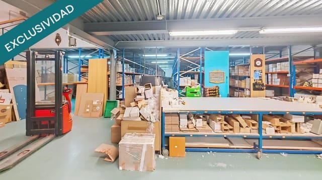 Commerciale in vendita in Siero - 235.000 € (Rif: 9788290)