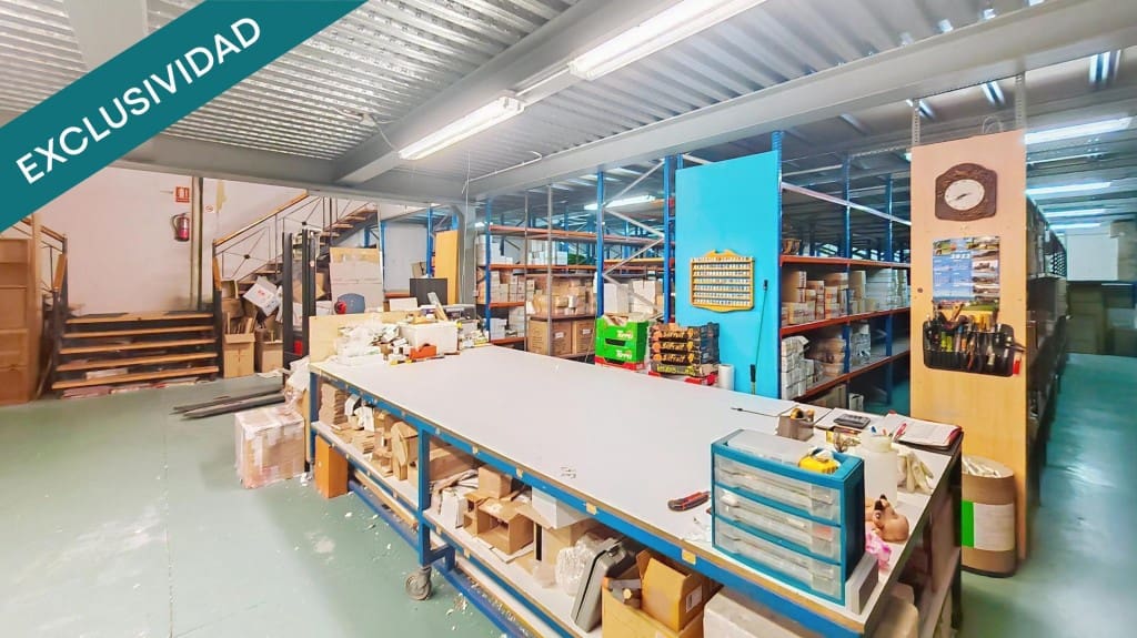 Commerciale in vendita in Siero - 235.000 € (Rif: 9788290)