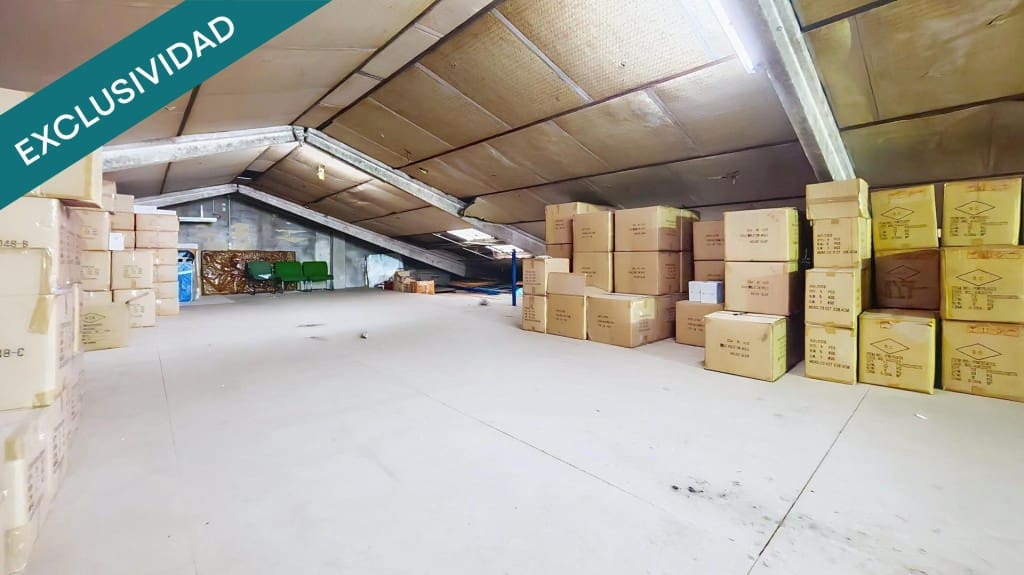 Commerciale in vendita in Siero - 235.000 € (Rif: 9788290)