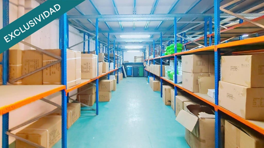 Commerciale in vendita in Siero - 235.000 € (Rif: 9788290)