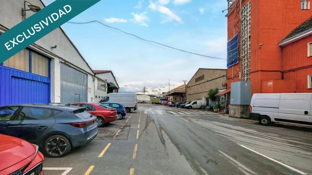 Commerciale in vendita in Siero - 235.000 € (Rif: 9788290)