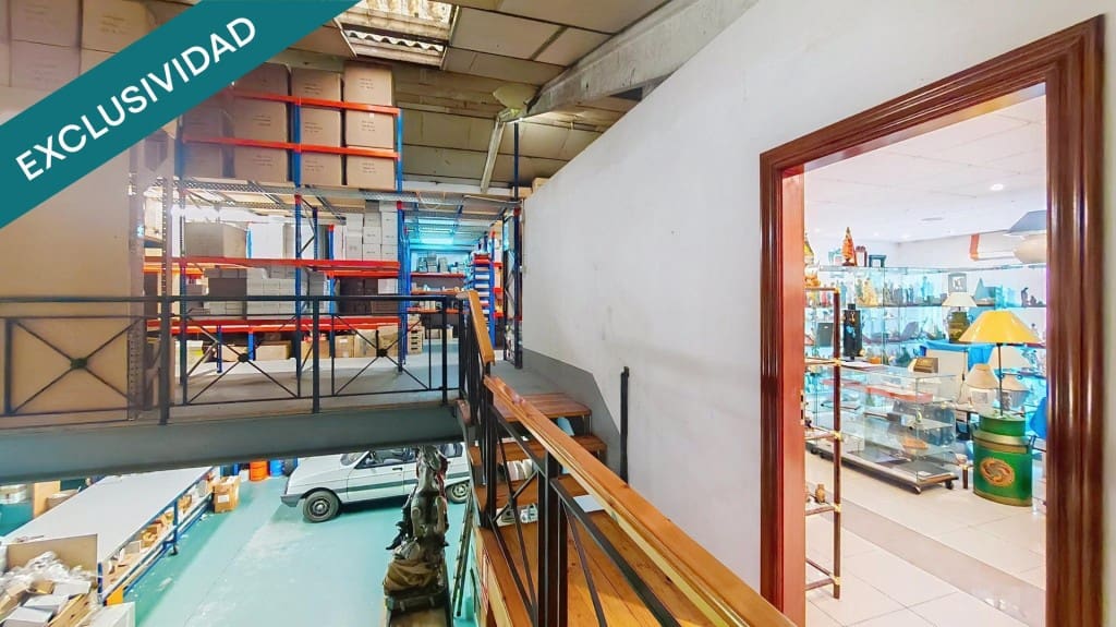 Commerciale in vendita in Siero - 235.000 € (Rif: 9788290)