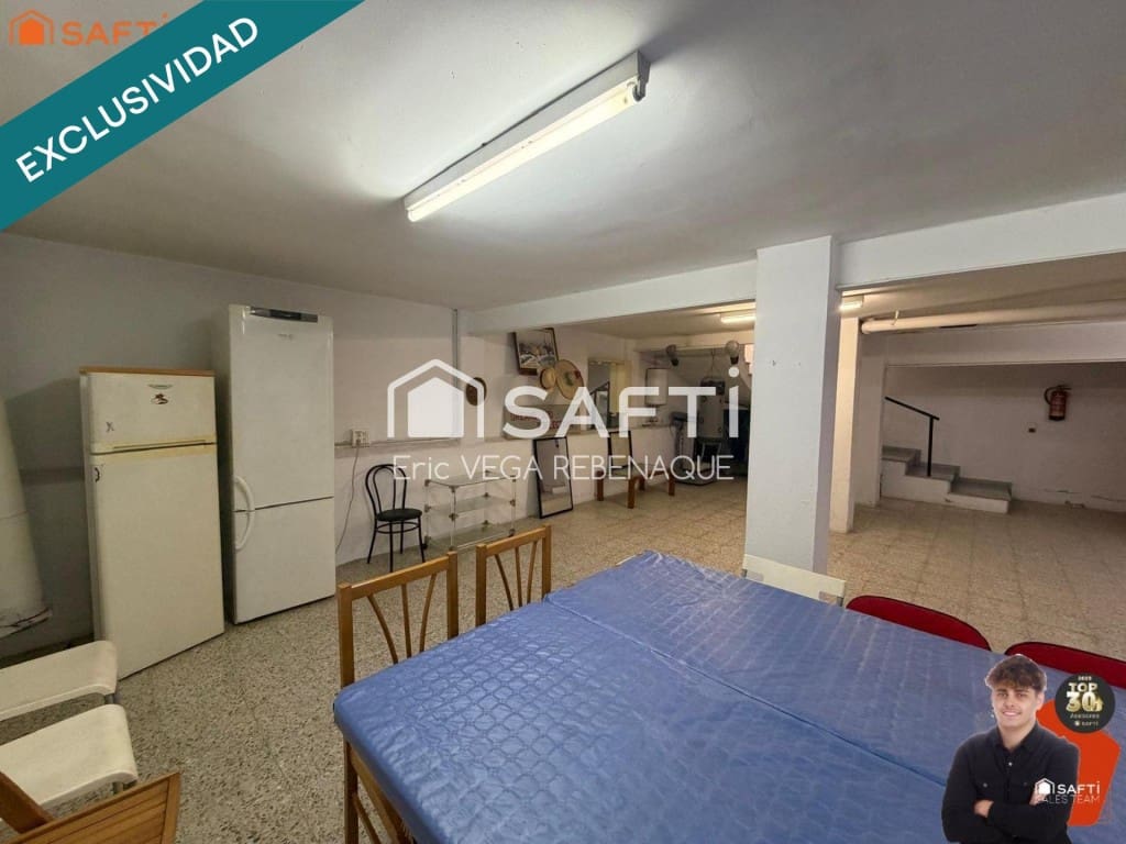 Kommersiell til salgs i Pineda de Mar med garasje - € 115 000 (Ref: 9788291)