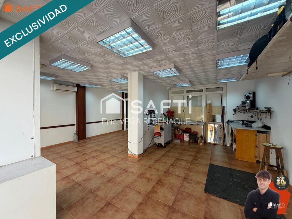 Kommersiell til salgs i Pineda de Mar med garasje - € 115 000 (Ref: 9788291)