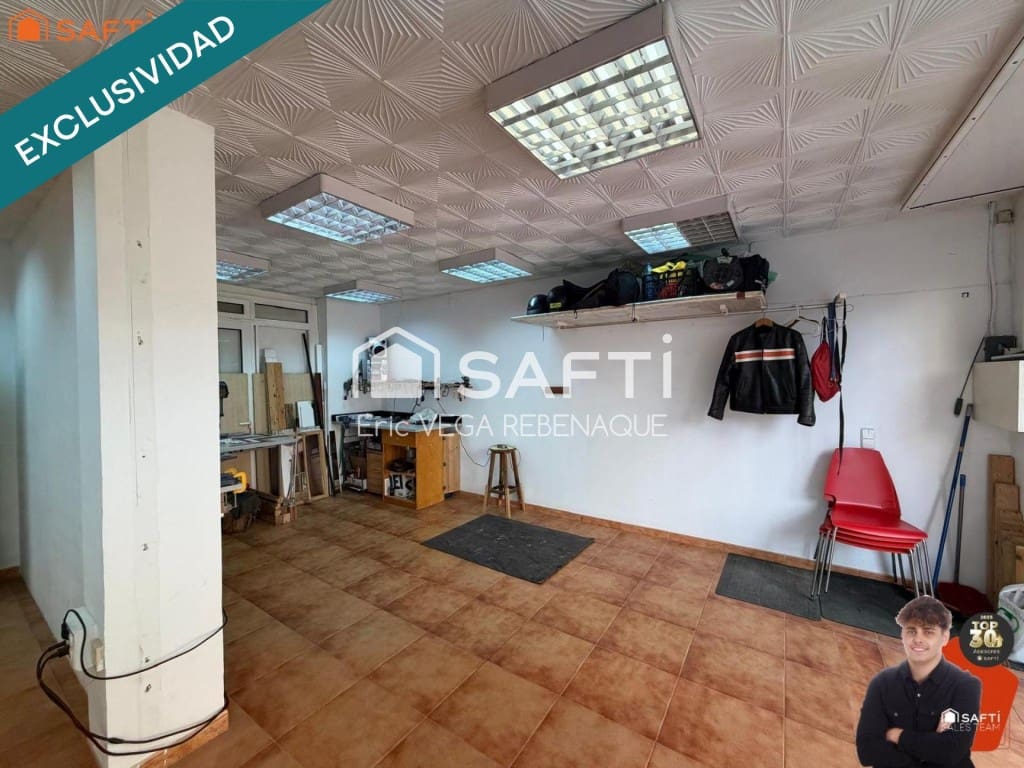 Kommersiell til salgs i Pineda de Mar med garasje - € 115 000 (Ref: 9788291)