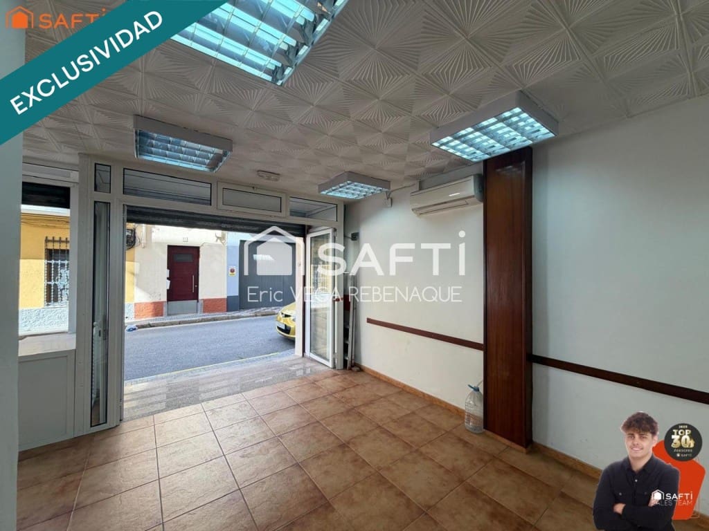 Kommersiell til salgs i Pineda de Mar med garasje - € 115 000 (Ref: 9788291)