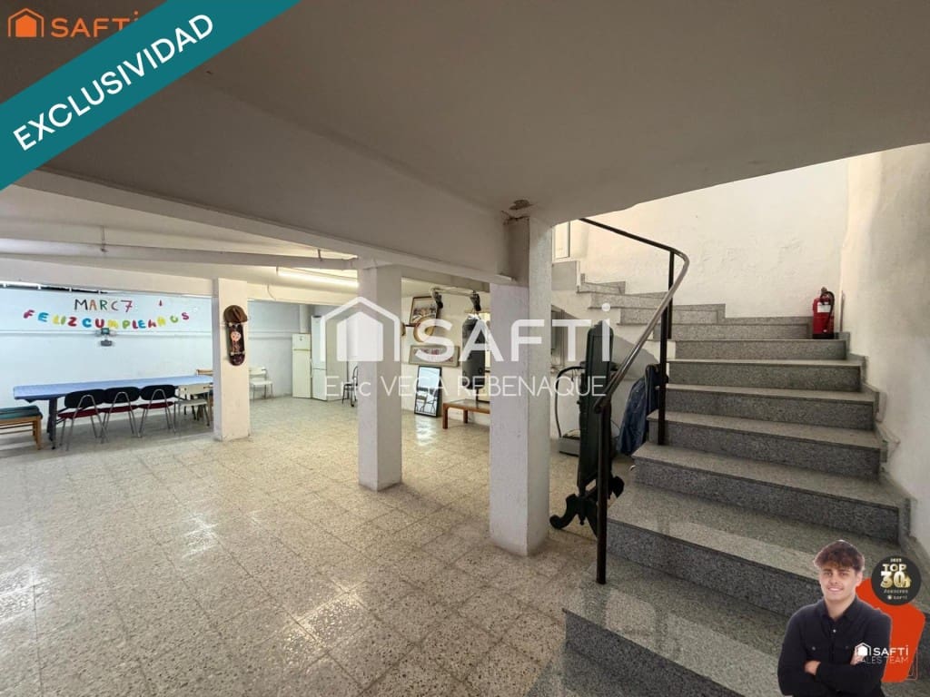 Kommersiell til salgs i Pineda de Mar med garasje - € 115 000 (Ref: 9788291)