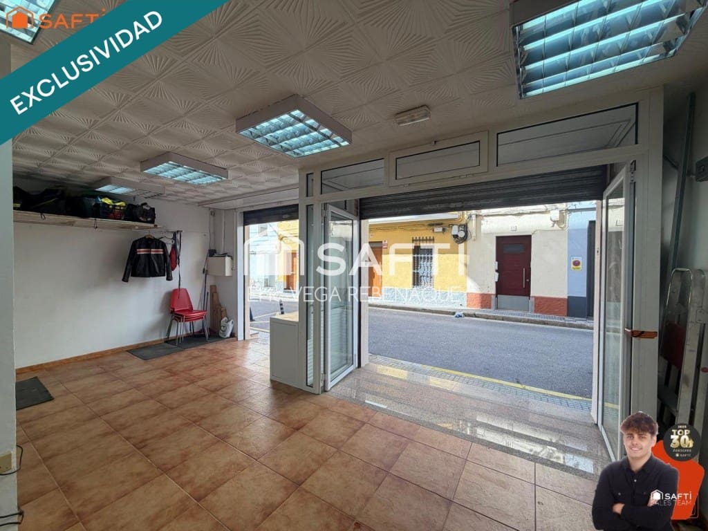 Kommersiell til salgs i Pineda de Mar med garasje - € 115 000 (Ref: 9788291)