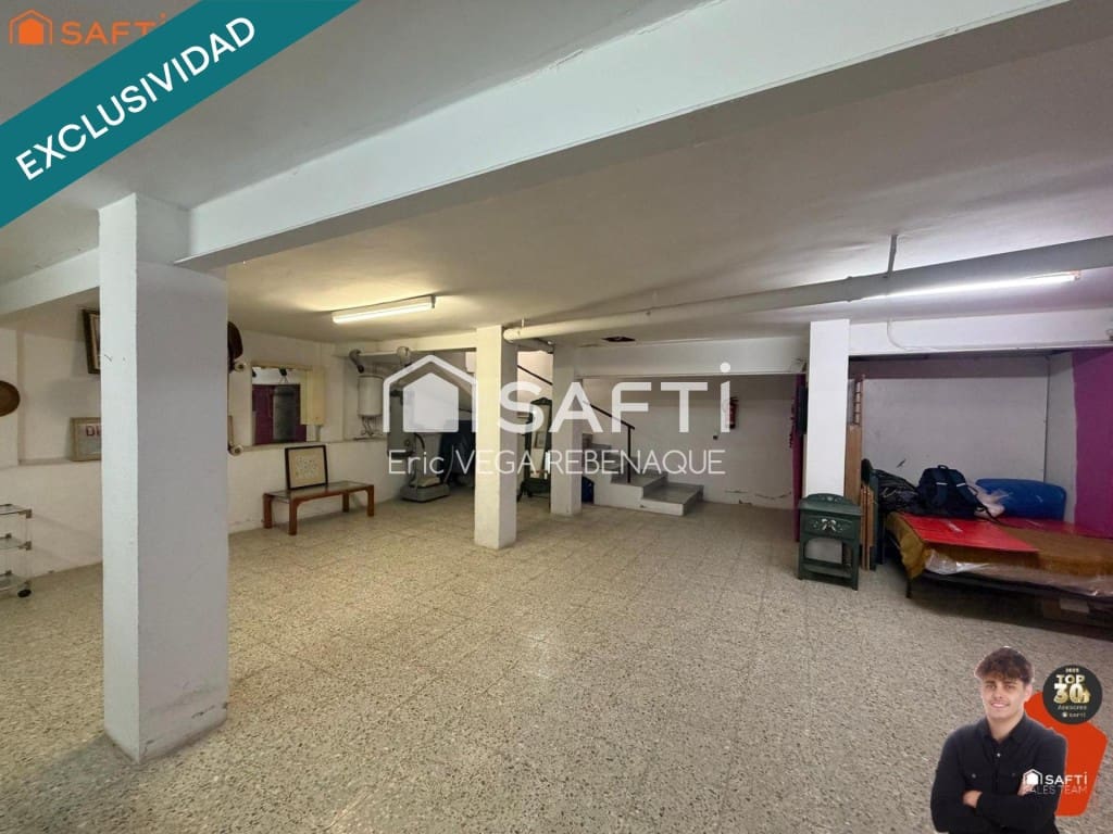 Kommersiell til salgs i Pineda de Mar med garasje - € 115 000 (Ref: 9788291)