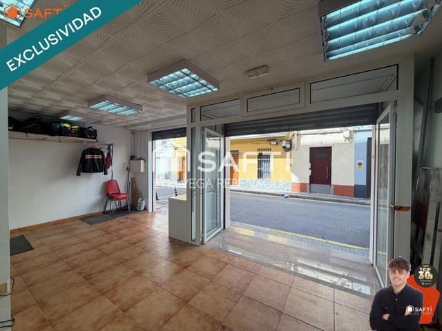 Kommersiell til salgs i Pineda de Mar med garasje - € 115 000 (Ref: 9788291)