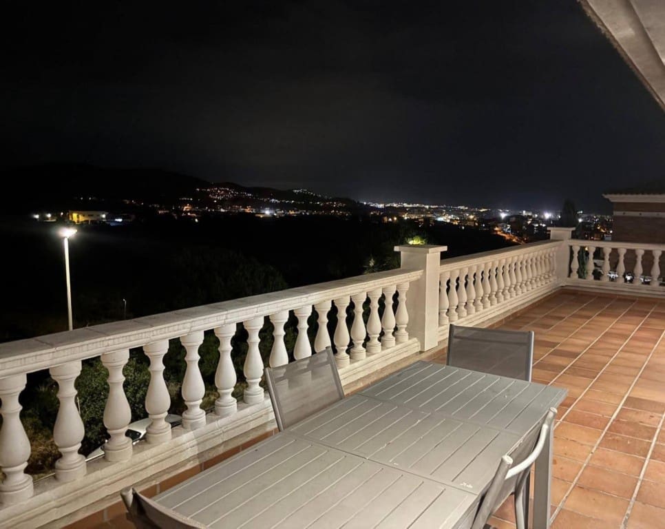 4 chambre Villa/Maison à vendre à Calella avec piscine garage - 659 000 € (Ref: 9788292)