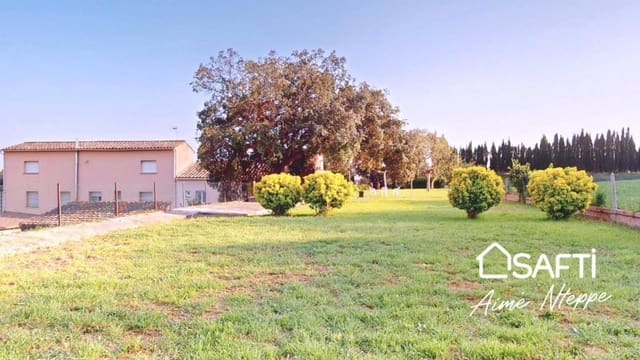 6 soveværelse Villa til leje i Parlavà med garage - € 1.200 (Ref: 9788293)