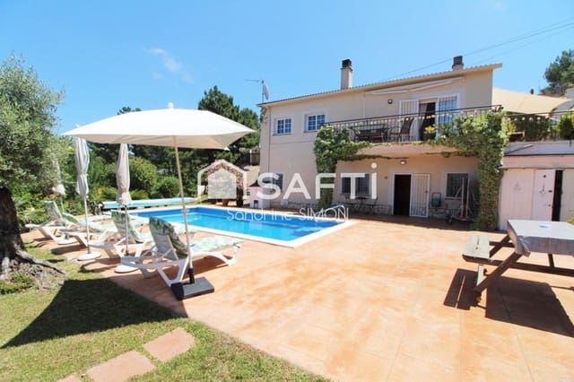 5 sypialnia Willa na sprzedaż w Urbanitzacions del Nord, Lloret de Mar z basenem - 349 000 € (Ref: 9788294)