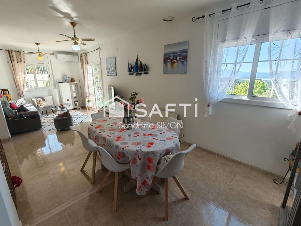 5 sypialnia Willa na sprzedaż w Lloret de Mar z basenem - 349 000 € (Ref: 9788294)