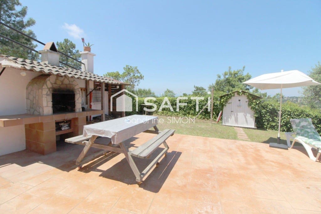 5 sypialnia Willa na sprzedaż w Lloret de Mar z basenem - 349 000 € (Ref: 9788294)