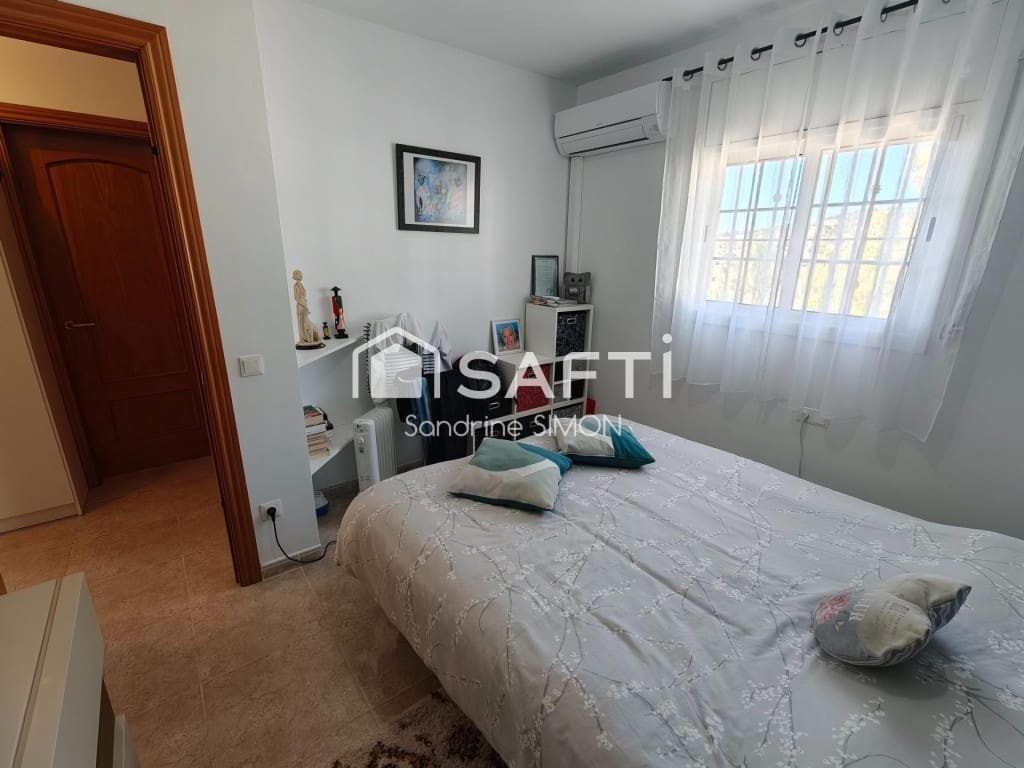 5 sypialnia Willa na sprzedaż w Lloret de Mar z basenem - 349 000 € (Ref: 9788294)