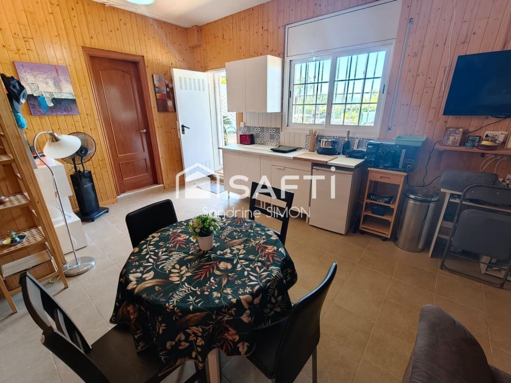 5 sypialnia Willa na sprzedaż w Lloret de Mar z basenem - 349 000 € (Ref: 9788294)