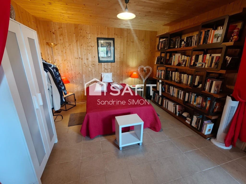5 sypialnia Willa na sprzedaż w Lloret de Mar z basenem - 349 000 € (Ref: 9788294)