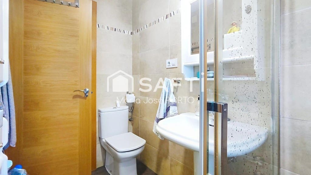 4 bedroom Villa for sale in Cuadros with pool - € 265,000 (Ref: 9788295)