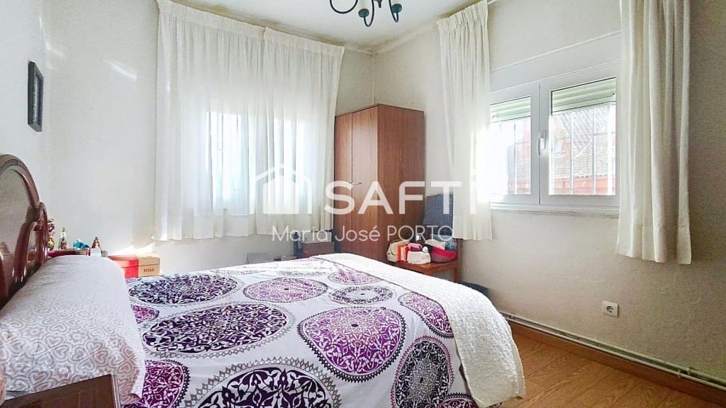 4 bedroom Villa for sale in Cuadros with pool - € 265,000 (Ref: 9788295)