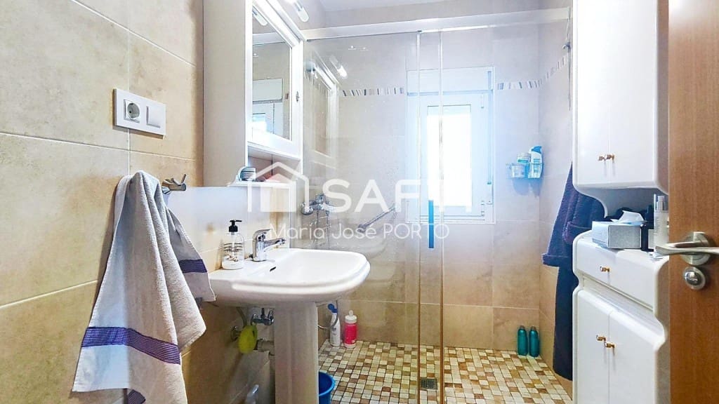 4 bedroom Villa for sale in Cuadros with pool - € 265,000 (Ref: 9788295)