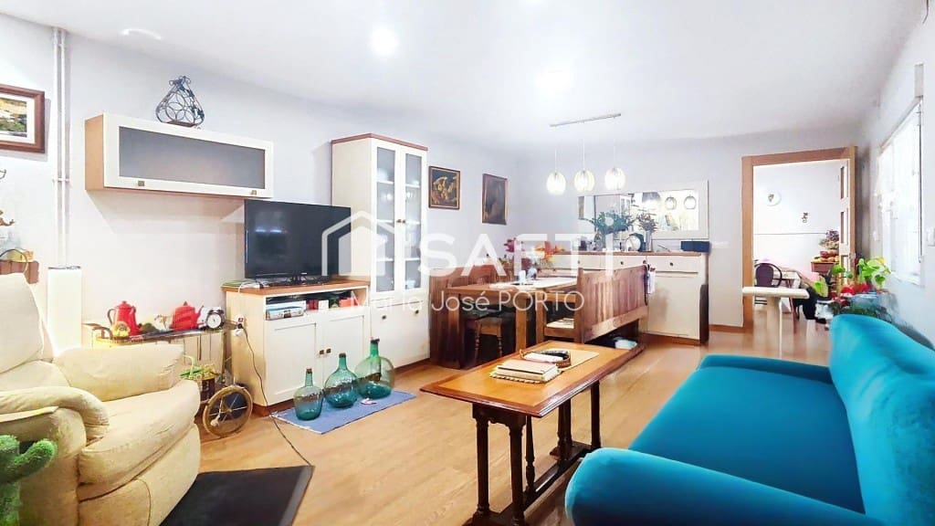 4 bedroom Villa for sale in Cuadros with pool - € 265,000 (Ref: 9788295)