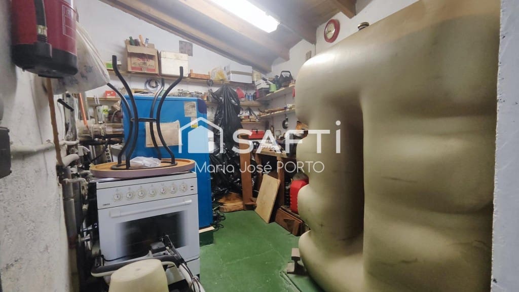 4 bedroom Villa for sale in Cuadros with pool - € 265,000 (Ref: 9788295)