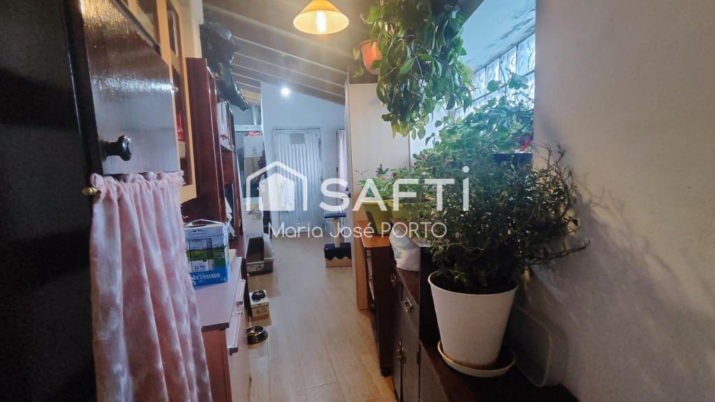 4 bedroom Villa for sale in Cuadros with pool - € 265,000 (Ref: 9788295)