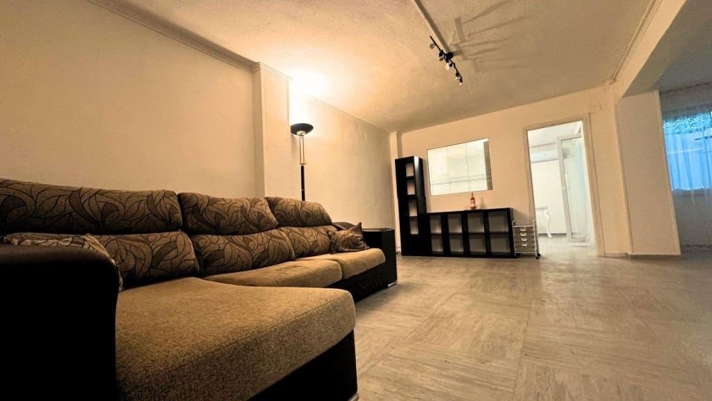 1 soverom Leilighet til salgs i Alicante by - € 156 000 (Ref: 9788296)