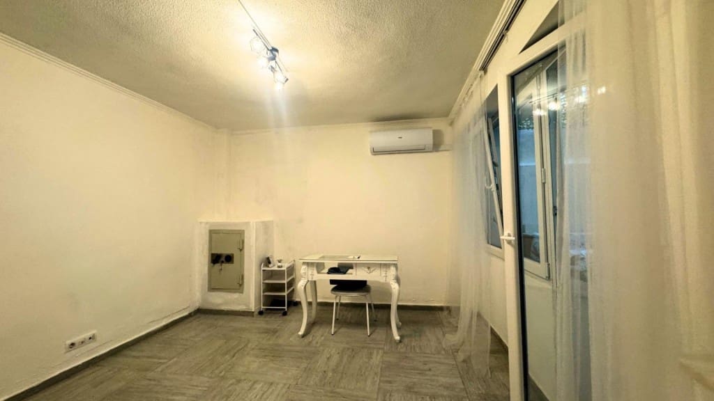 1 soverom Leilighet til salgs i Alicante by - € 156 000 (Ref: 9788296)