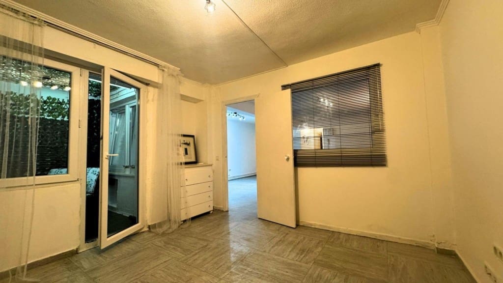 1 soverom Leilighet til salgs i Alicante by - € 156 000 (Ref: 9788296)